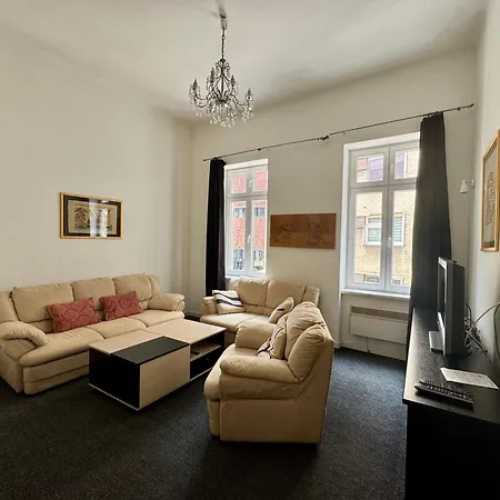 Pensión Explorer - The Urban