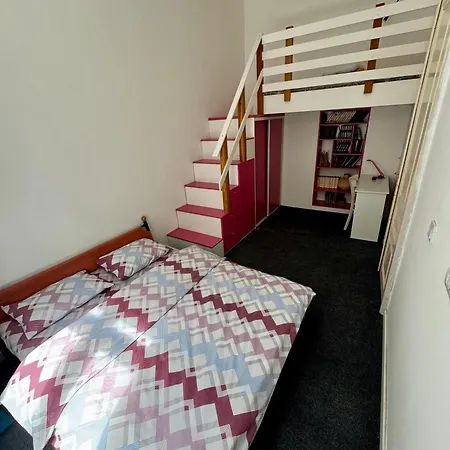 Pensión Explorer - The Urban