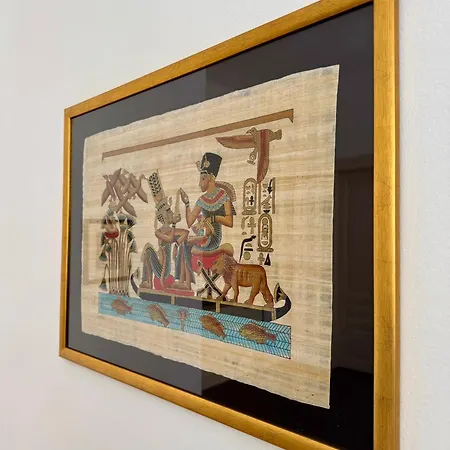 Explorer - The Urban Pensión